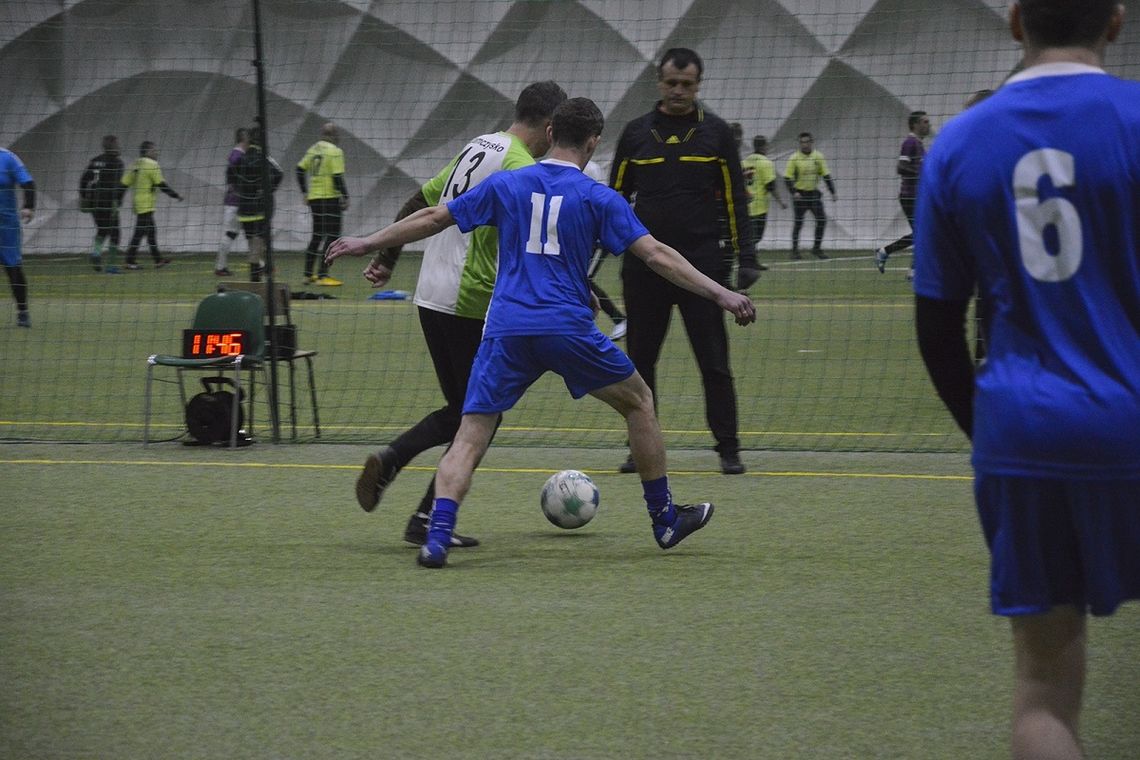 Vivaldi Krosball - Liderzy nie zwalniają tempa i odpierają ataki rywali