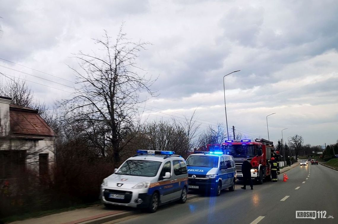 W jednym z domów przy Korczyńskiej znaleziono zwłoki mężczyzny. Miał nadpalone ubranie [AKTUALIZACJA]