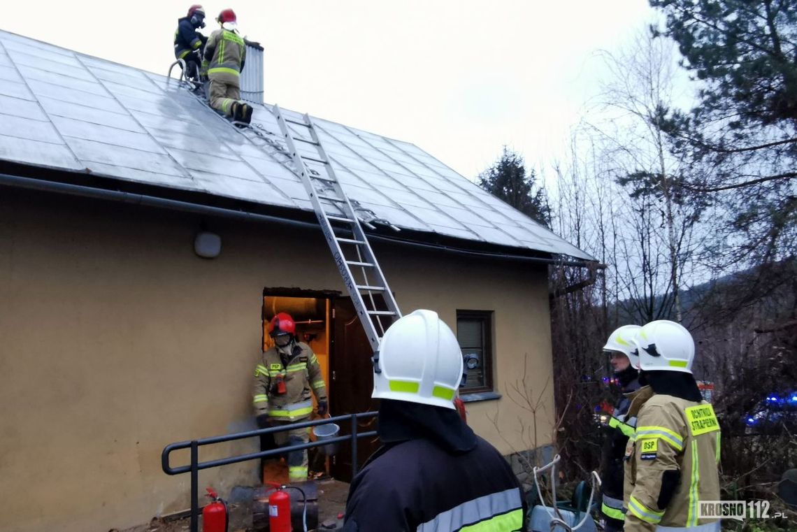 ? Węglówka: Groźny pożar w budynku mieszkalnym