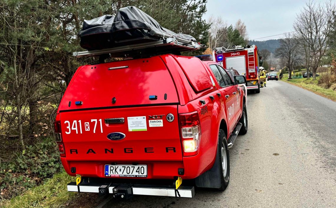 Węglówka. Mężczyzna stracił przytomność na rusztowaniu