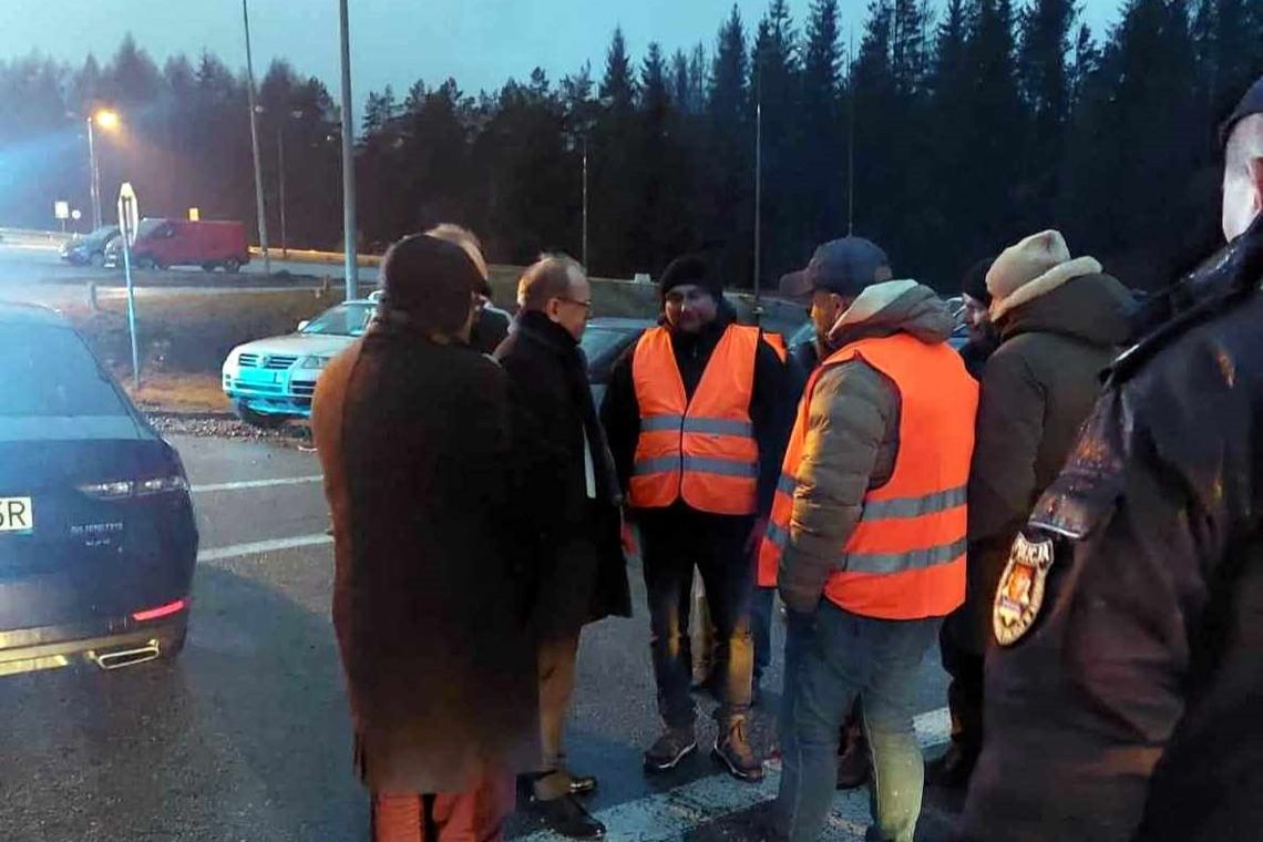 Wicewojewoda podkarpacki spotkał się z rolnikami na granicy