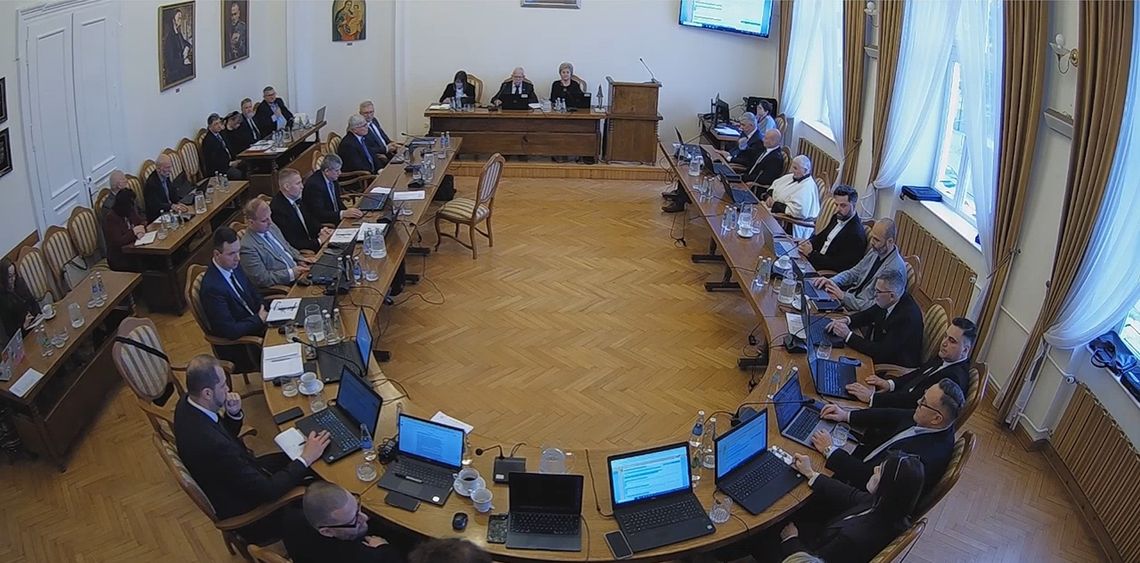 Większość radnych Krosna przeciwna transmisjom z posiedzeń komisji