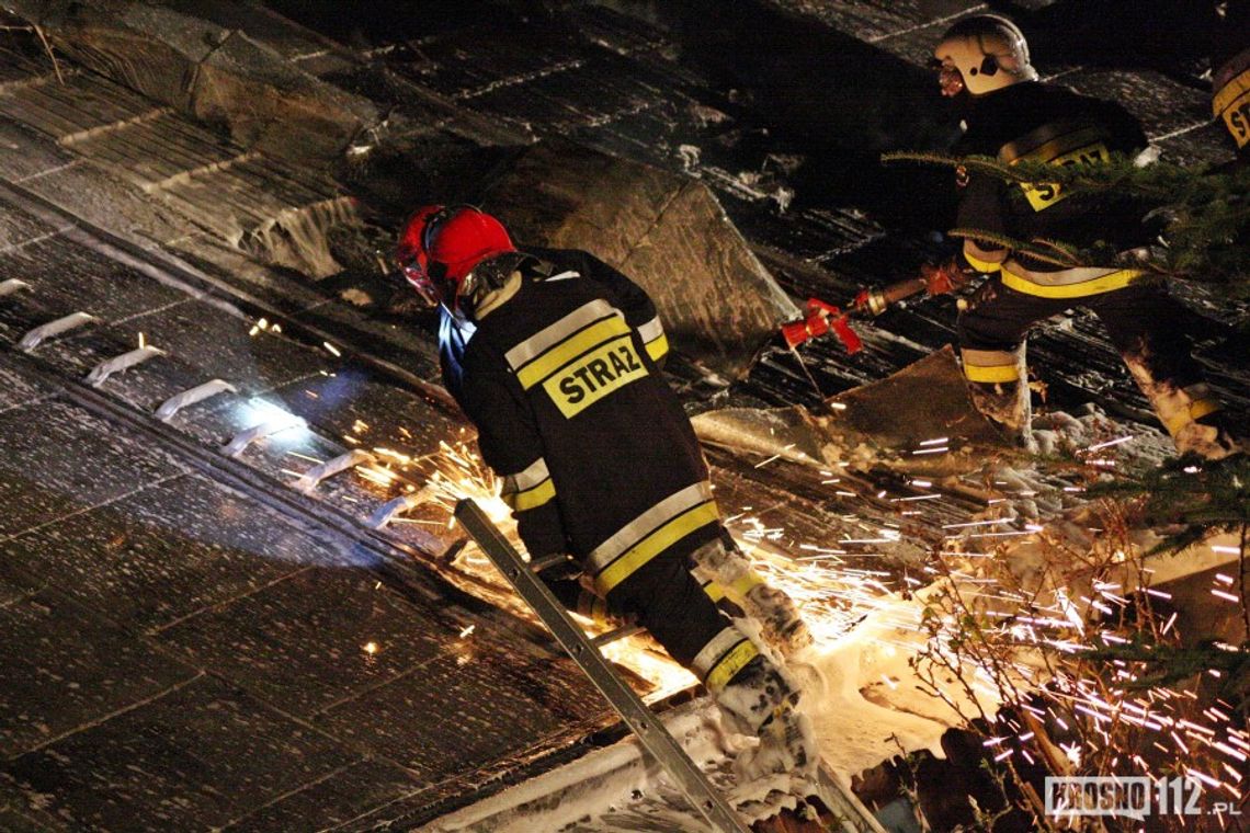 Wietrzno: Pożar domu - wielu strażaków w akcji