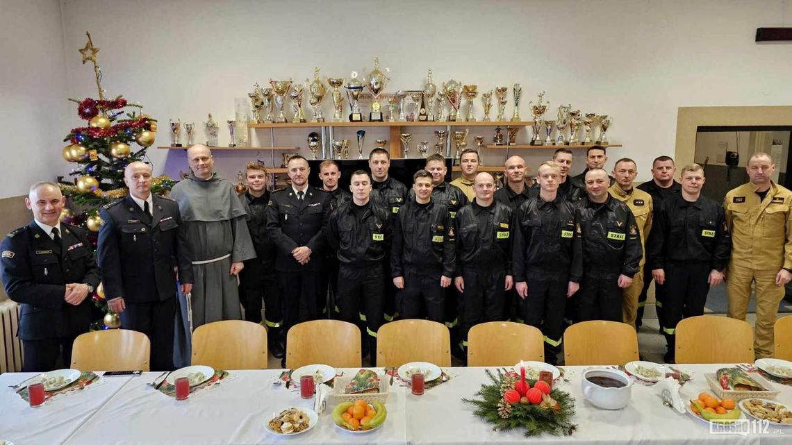 Krośnieńscy strażacy w gotowości, ale dbają o świąteczny klimat