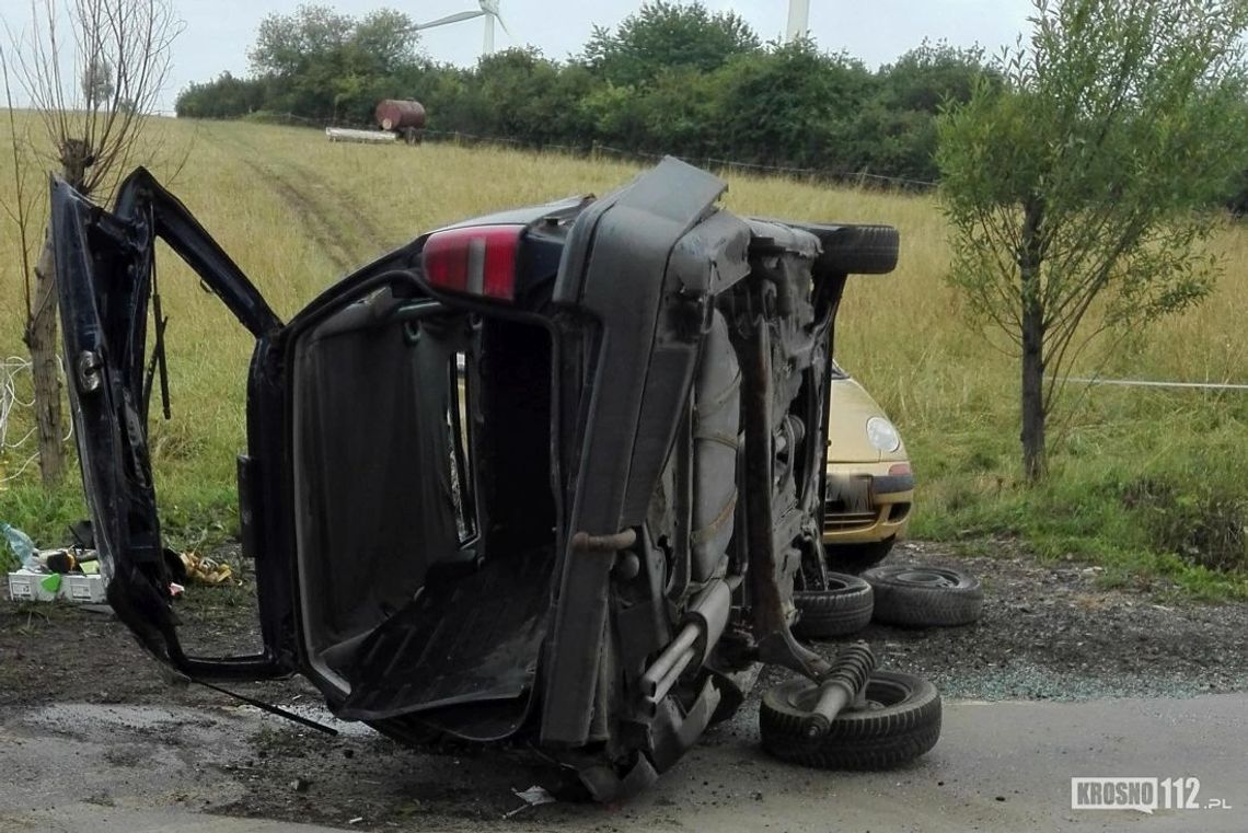 WRÓBLIK KRÓLEWSKI: Poranna kolizja. Volkswagen na boku i uszkodzony Matiz
