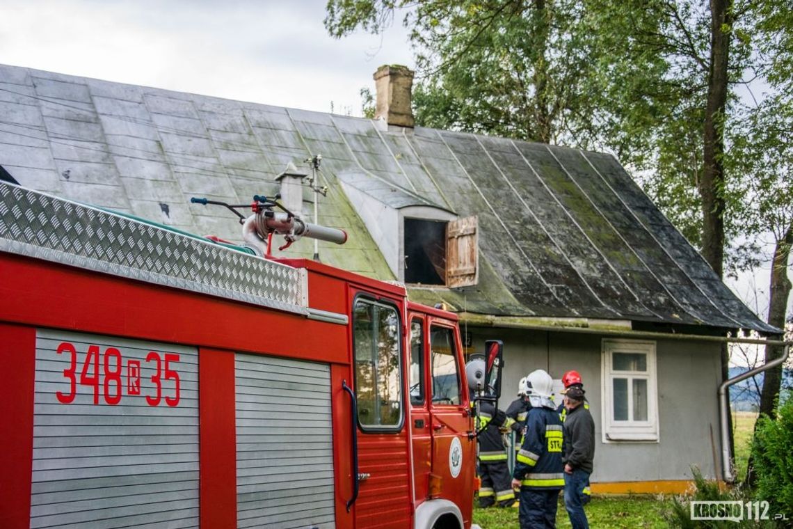 WRÓBLIK KRÓLEWSKI: Pożar w drewnianym budynku