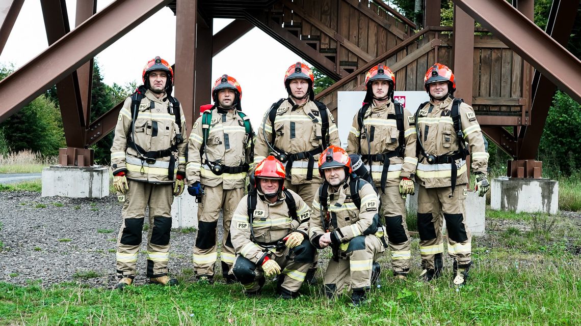 Wspinaczka ku pamięci – hołd dla strażaków z Nowego Jorku