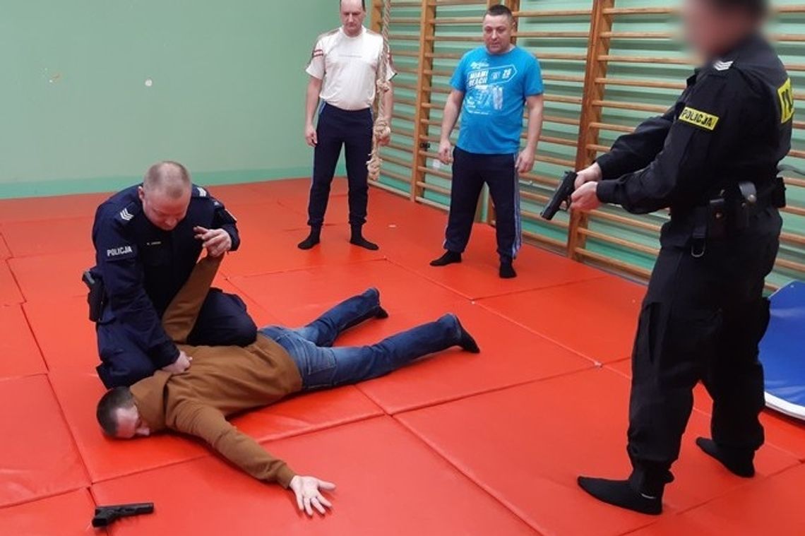 Wspólne szkolenie policjantów i strażników miejskich