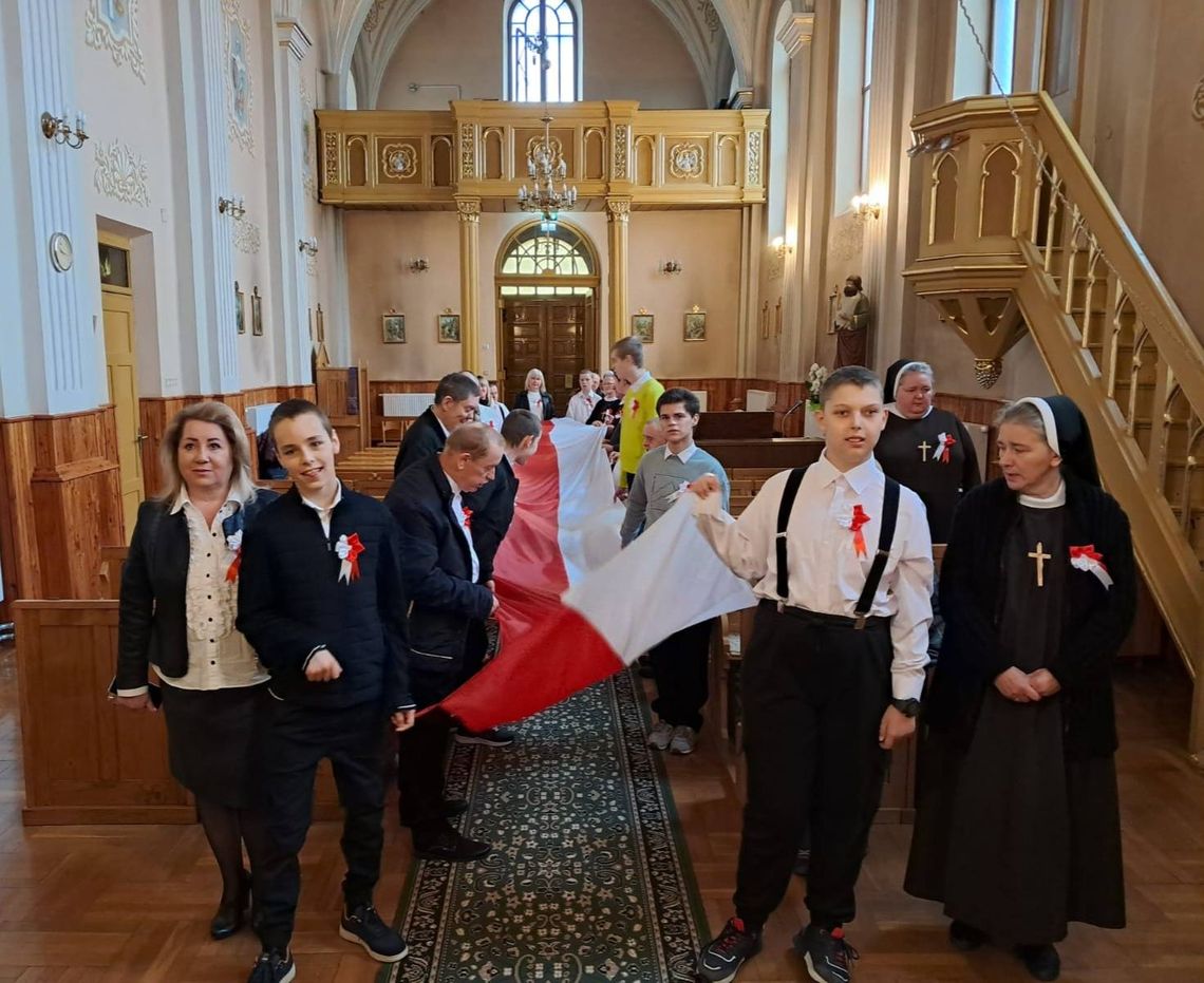 Wyjątkowe obchody Święta Niepodległości w Domu Pomocy Społecznej dla Dzieci w Iwoniczu Wyjątkowe obchody Święta Niepodległości w Domu Pomocy Społecznej dla Dzieci w Iwoniczu