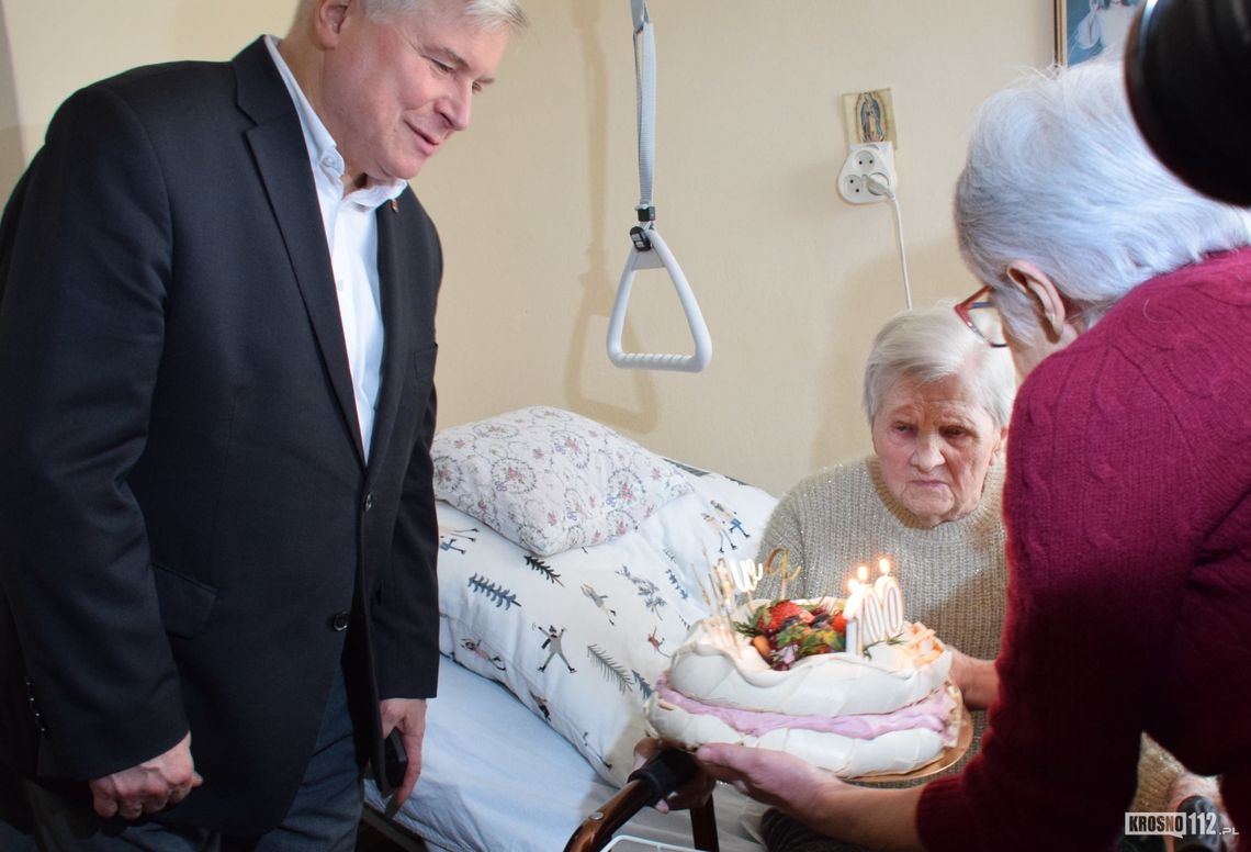 Wyjątkowy jubileusz mieszkanki Krosna. Pani Czesława Kolanko kończy 100 lat