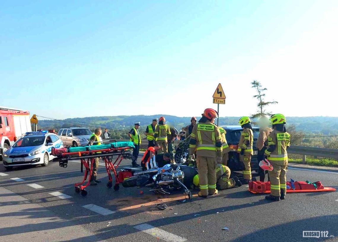 Wypadek 44-letniego motocyklisty na DK28. Winny 18-letni kierowca