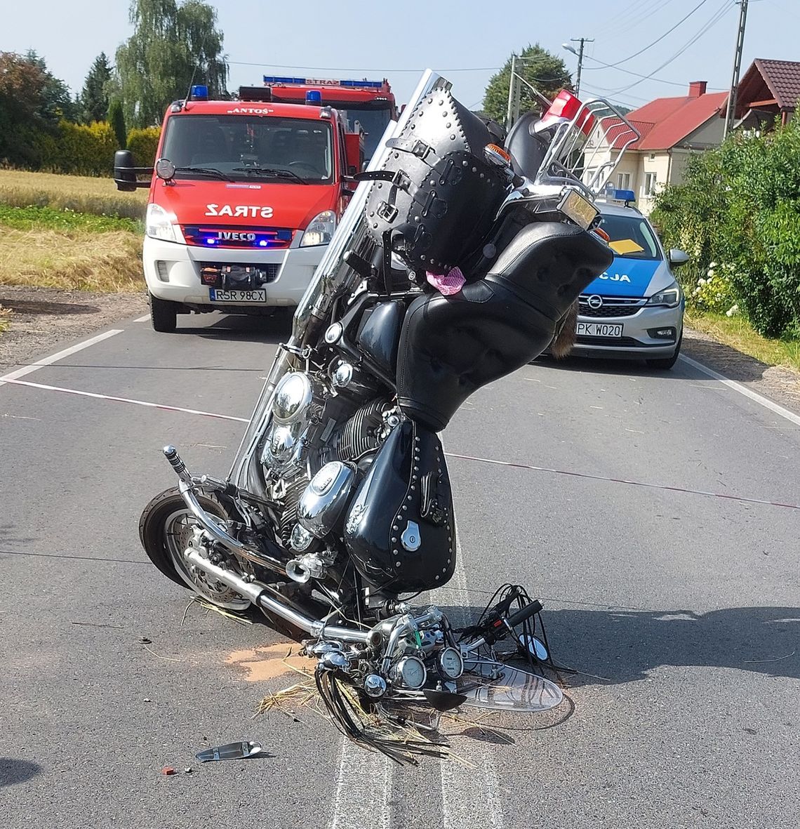 Wypadek 61-letniego motocyklisty. Trafił do szpitala w Krośnie