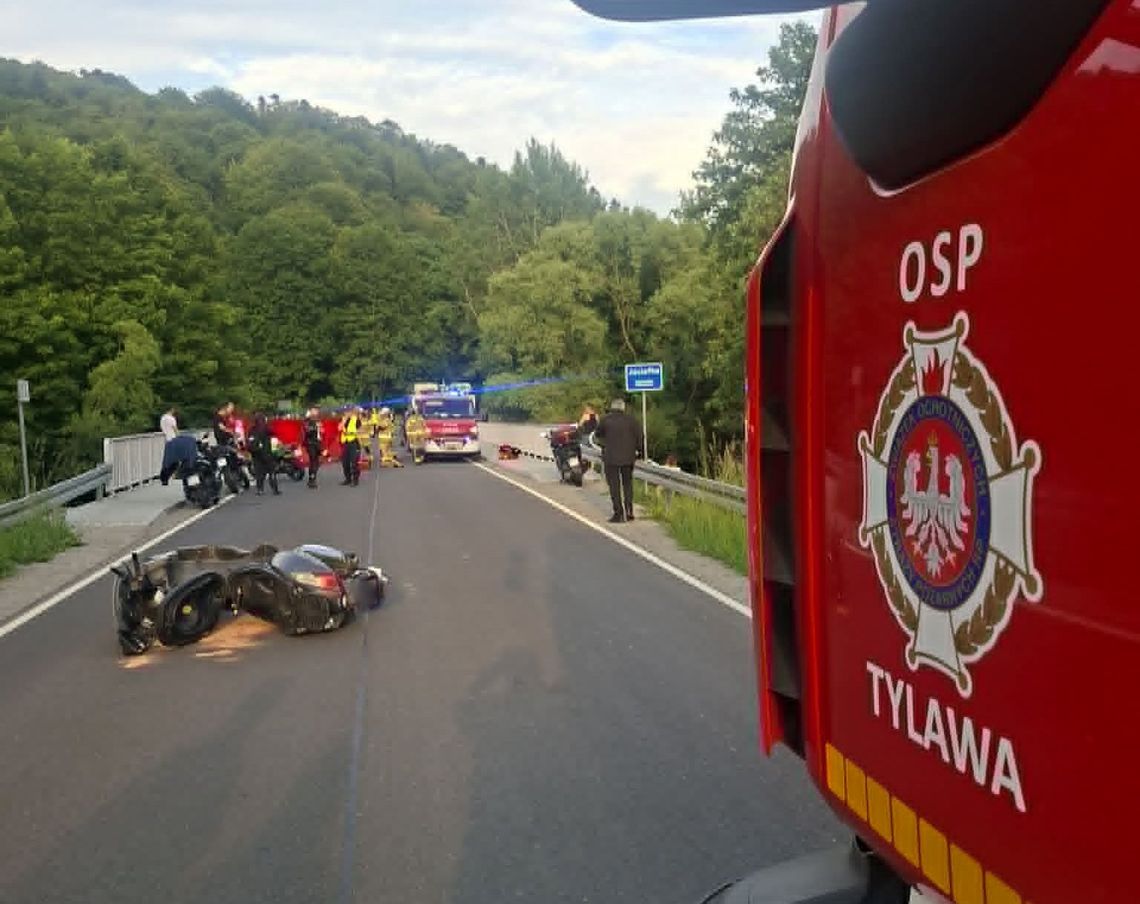 Wypadek motocyklisty na granicy Daliowej i Tylawy. Na miejsce skierowano śmigłowiec LPR