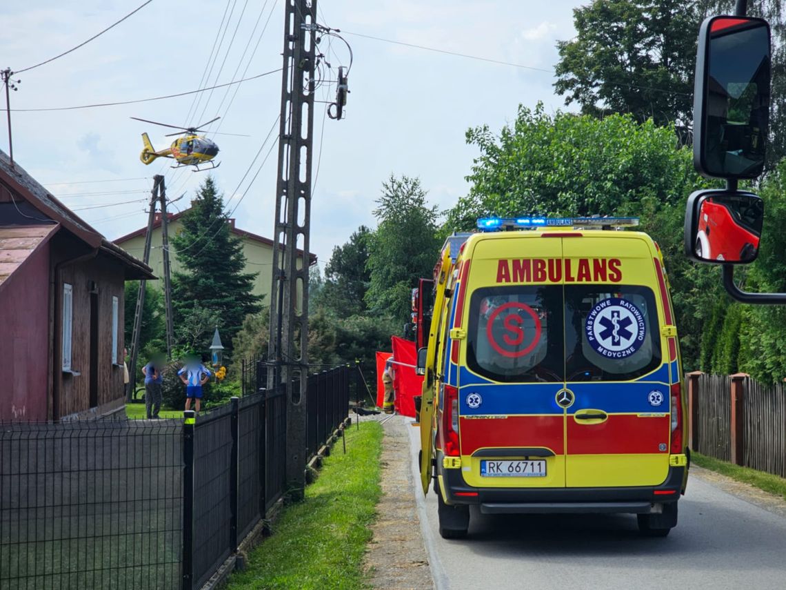 Wypadek motocyklisty w Cergowej. Zadysponowano śmigłowiec LPR Wypadek motocyklisty w Cergowej. Zadysponowano śmigłowiec LPR