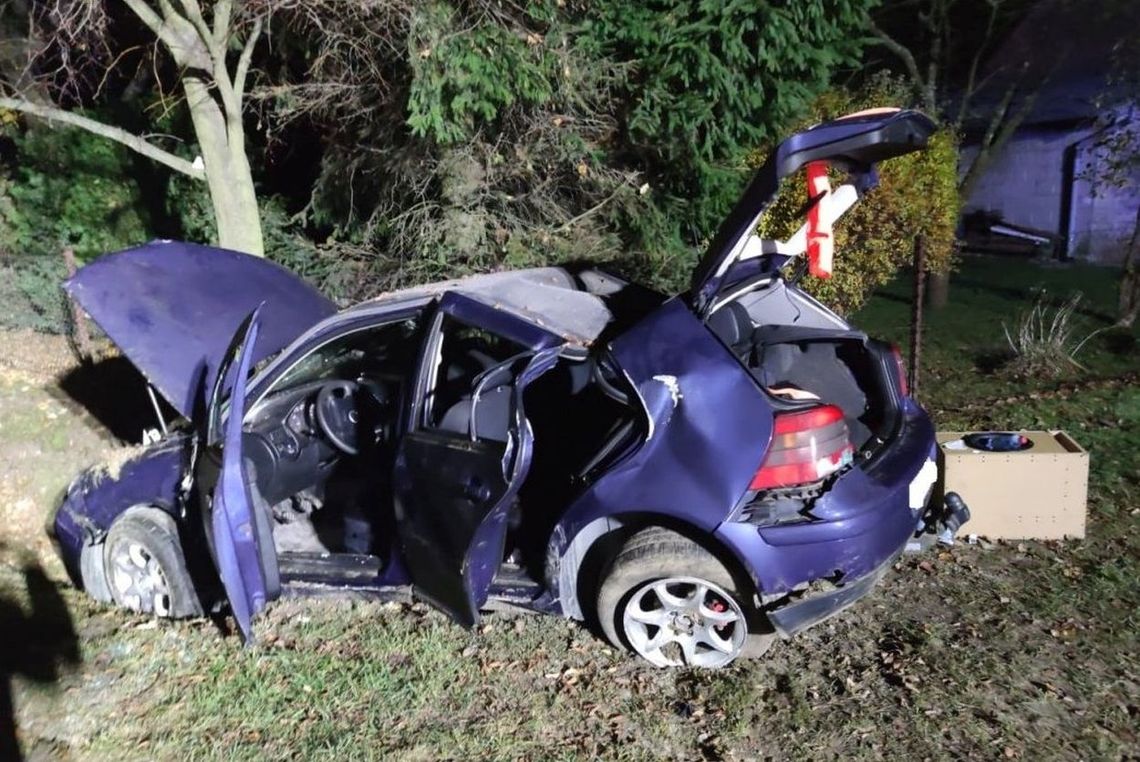 ? Wypadek na granicy Haczowa i Iskrzyni. Samochód z czwórką pasażerów uderzył w drzewo
