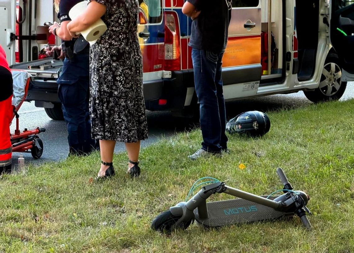 Wypadek na Lotników. 11-latek wjechał w dużą dziurę w jezdni Wypadek na Lotników. 11-latek wjechał w dużą dziurę w jezdni