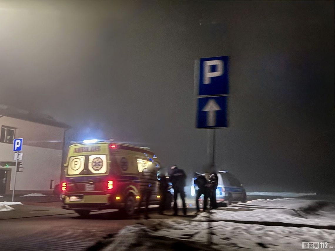 Wypadek podczas odpalania petardy w Zalesiu. Ranny 17-latek