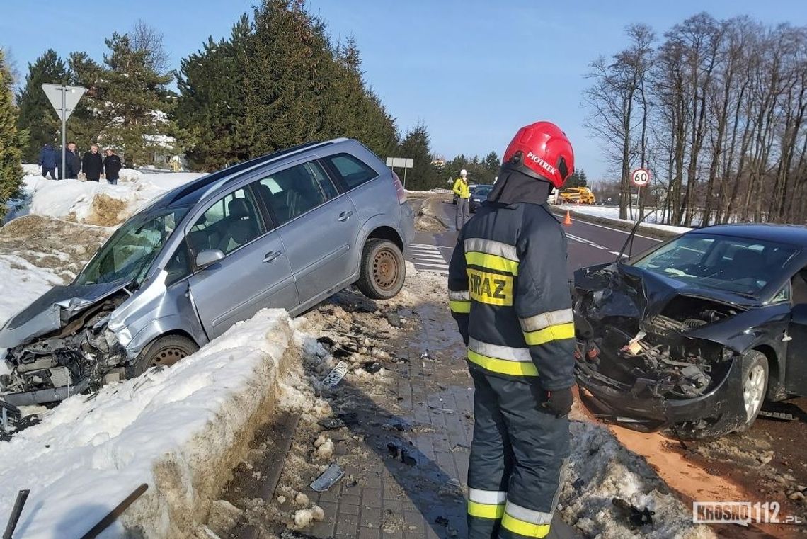 Wypadek samochodowy na DK19 w Woli Komborskiej