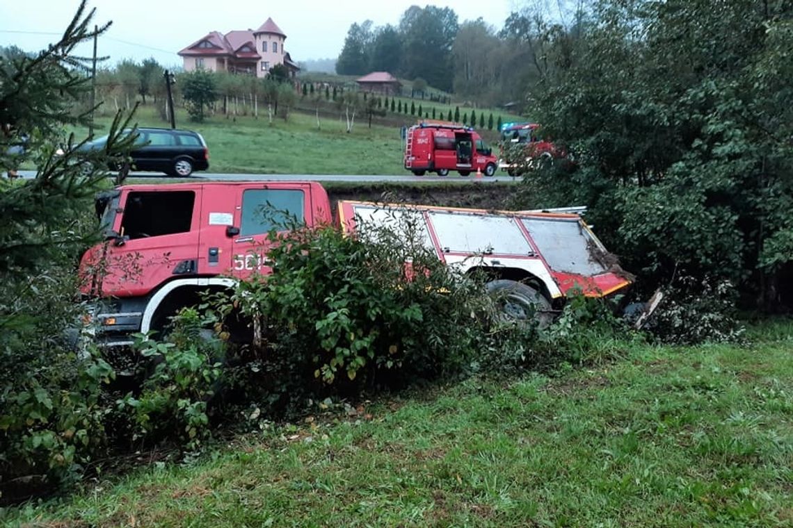 Wypadek wozu strażackiego na DK19 w Lutczy