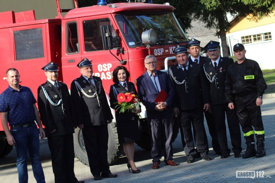 Z Korczyny do Krasnej. Z Krasnej do Moderówki. Wymiany samochodów w OSP