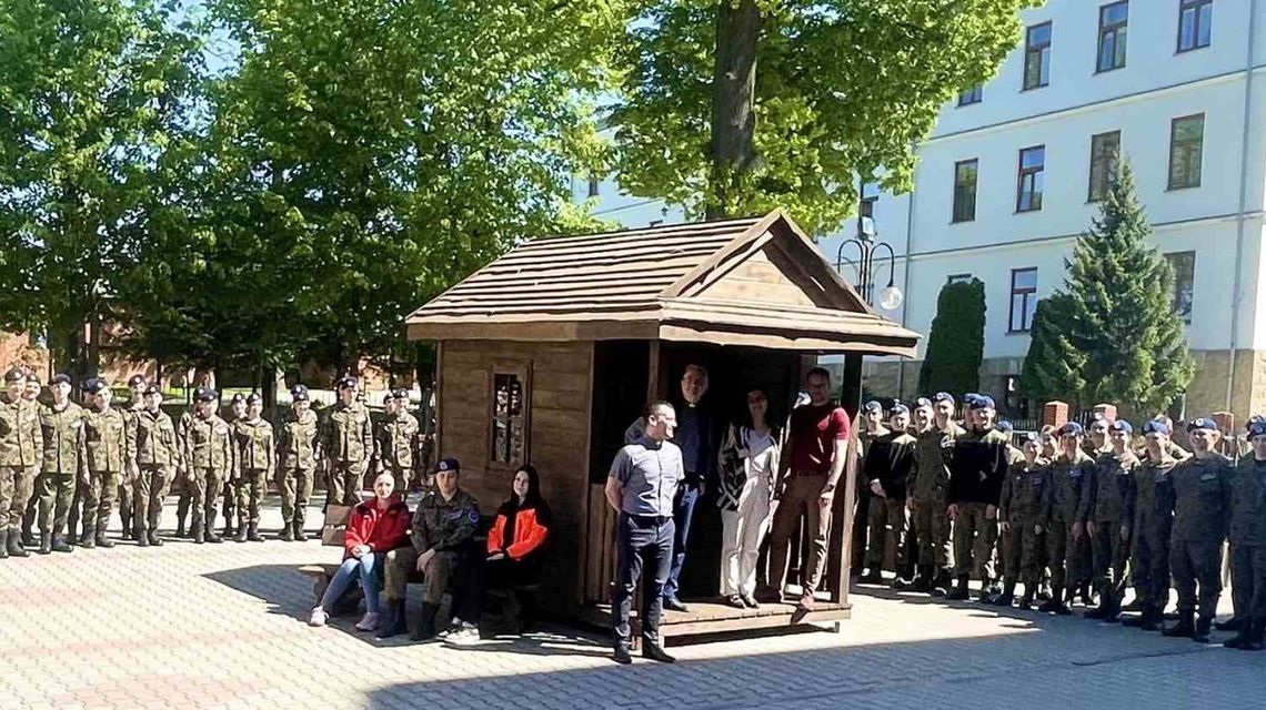 Z warsztatów MZSP specjalistyczne wyroby dla Wyższej Szkoły Straży Granicznej w Koszalinie