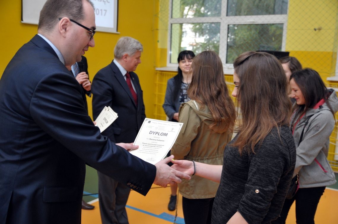 Zakończyła się II edycja Podkarpackiej Młodzieżowej Akademii Prawa i Bezpieczeństwa