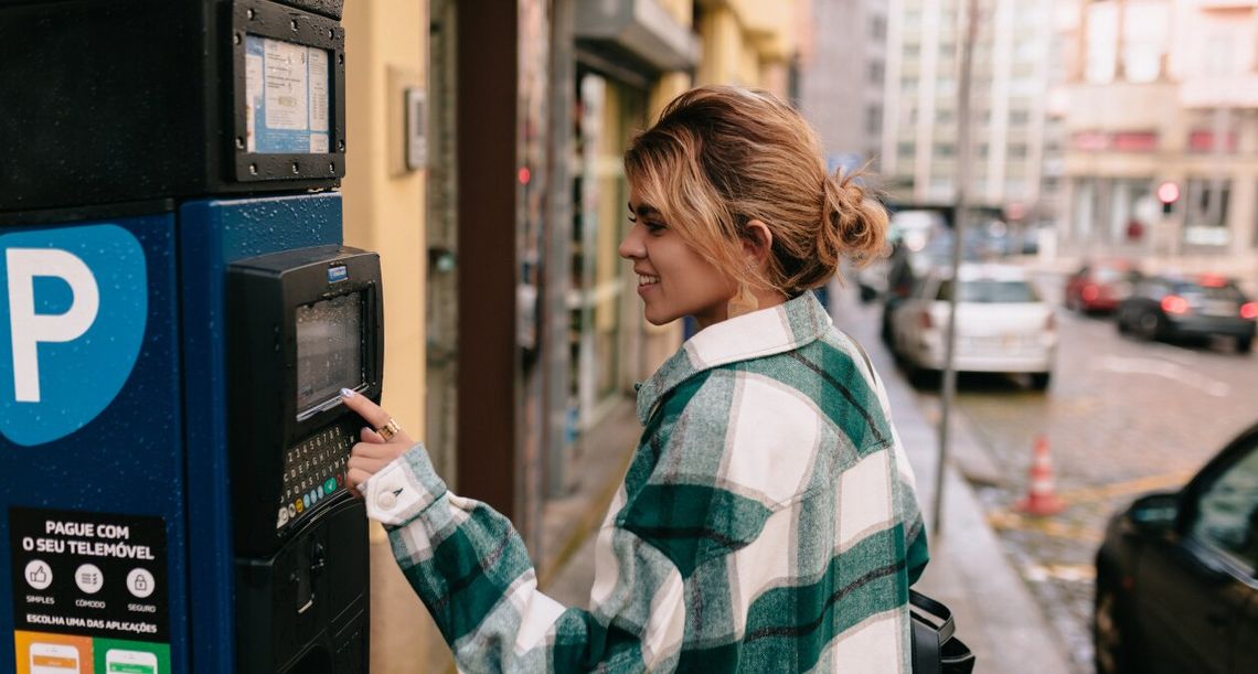Zapłaciłeś za parking, a i tak dostałeś karę? Wyrok NSA daje kierowcom nową broń
