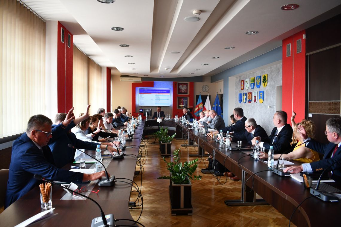 Zarząd powiatu krośnieńskiego dostał absolutorium. Radni byli jednogłośni