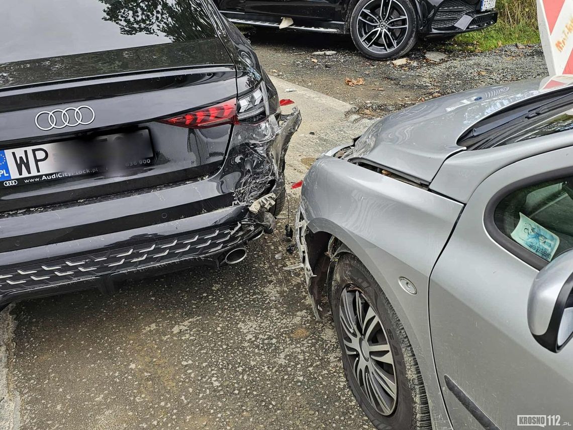 Zderzenie Audi i Peugeota na granicy Wietrzna i Zboisk