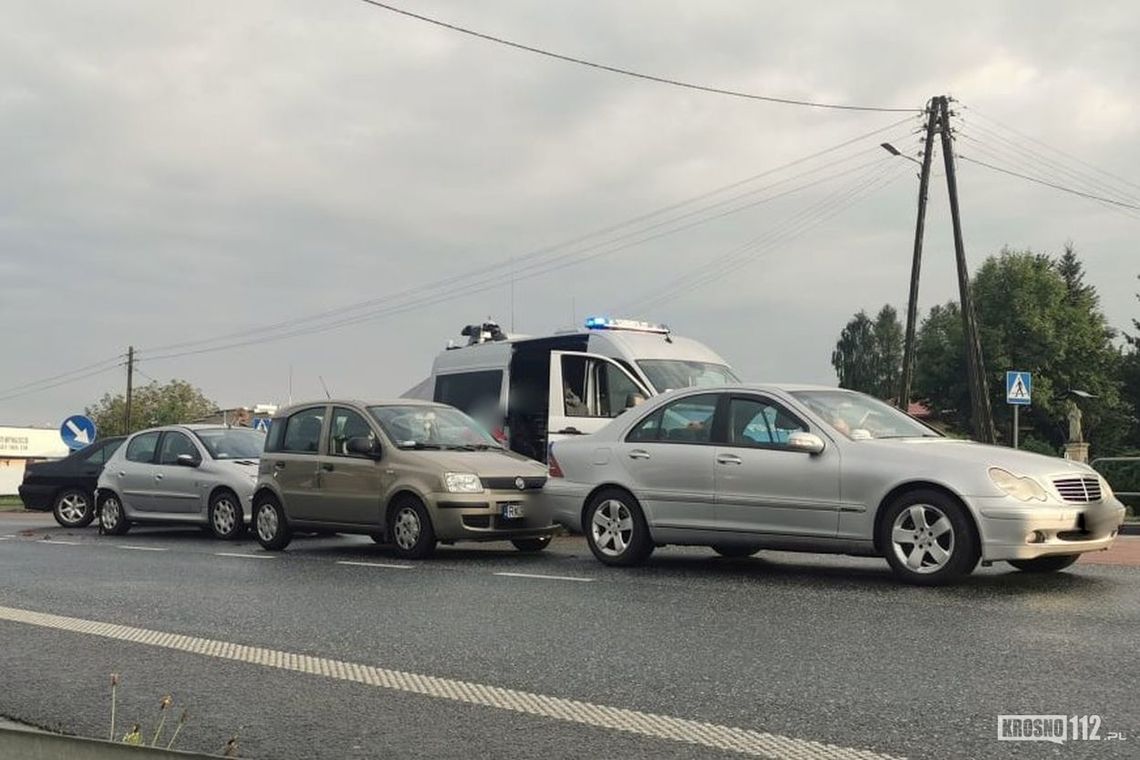 Zderzenie czterech samochodów na Al. Jana Pawła II