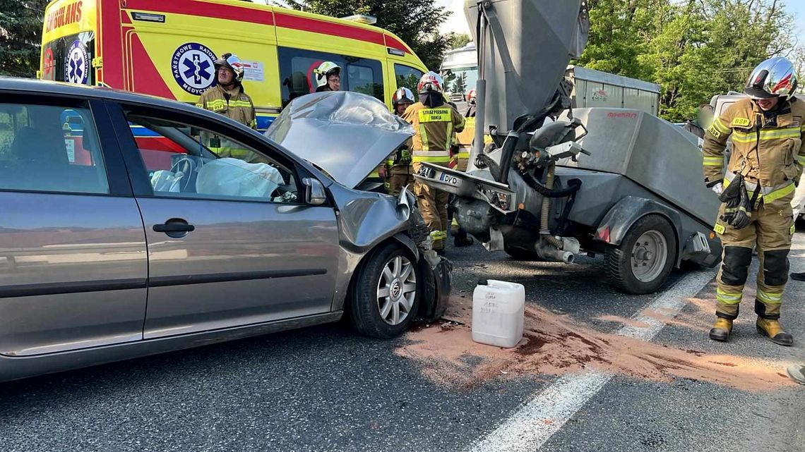 Zderzenie dwóch pojazdów na DK19 w Zboiskach