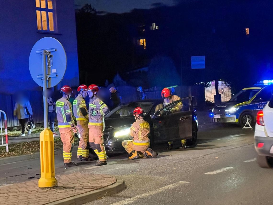 Zderzenie dwóch samochodów na Krakowskiej w Krośnie