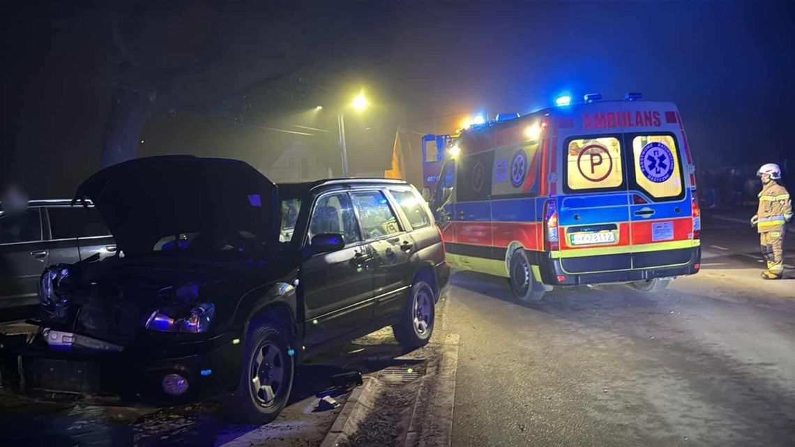 Zderzenie dwóch samochodów w Głębokiem