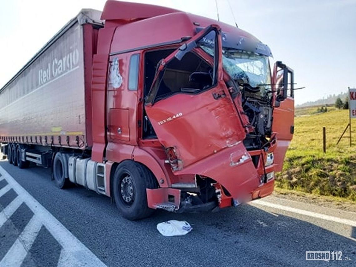 ? Zderzenie dwóch zestawów pojazdów na DK19 w Barwinku