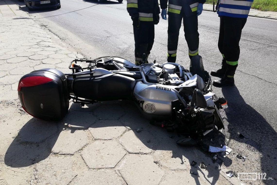 Zderzenie motocyklisty i samochodu osobowego