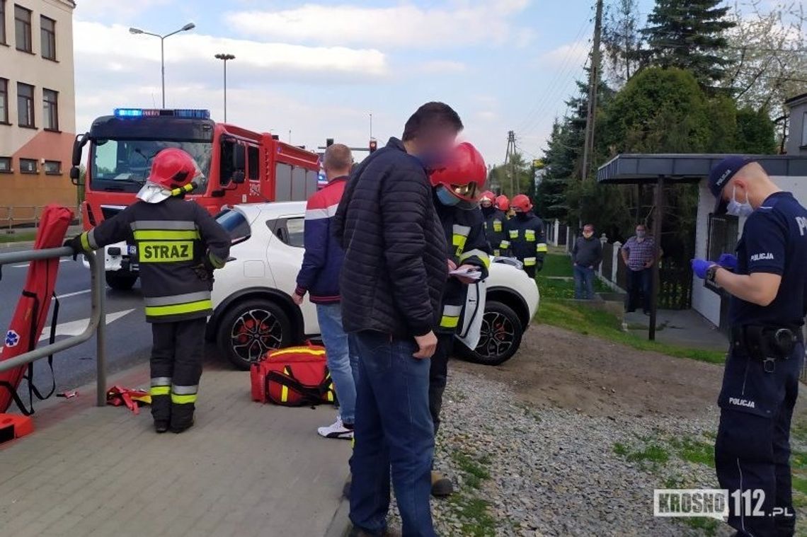 Zderzenie pojazdów na ul. Bema w Krośnie. Do szpitala trafiła jedna osoba