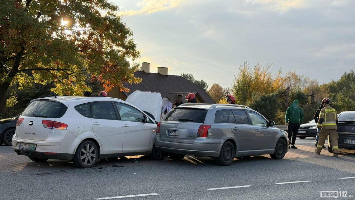 Zderzenie samochodów na al. Jana Pawła II