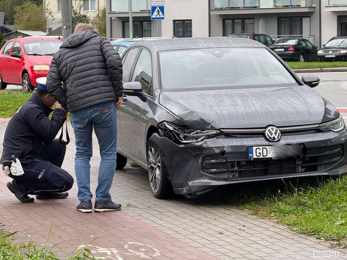 Zderzenie samochodów na skrzyżowaniu Sikorskiego, Hallera i Wieniawskiego