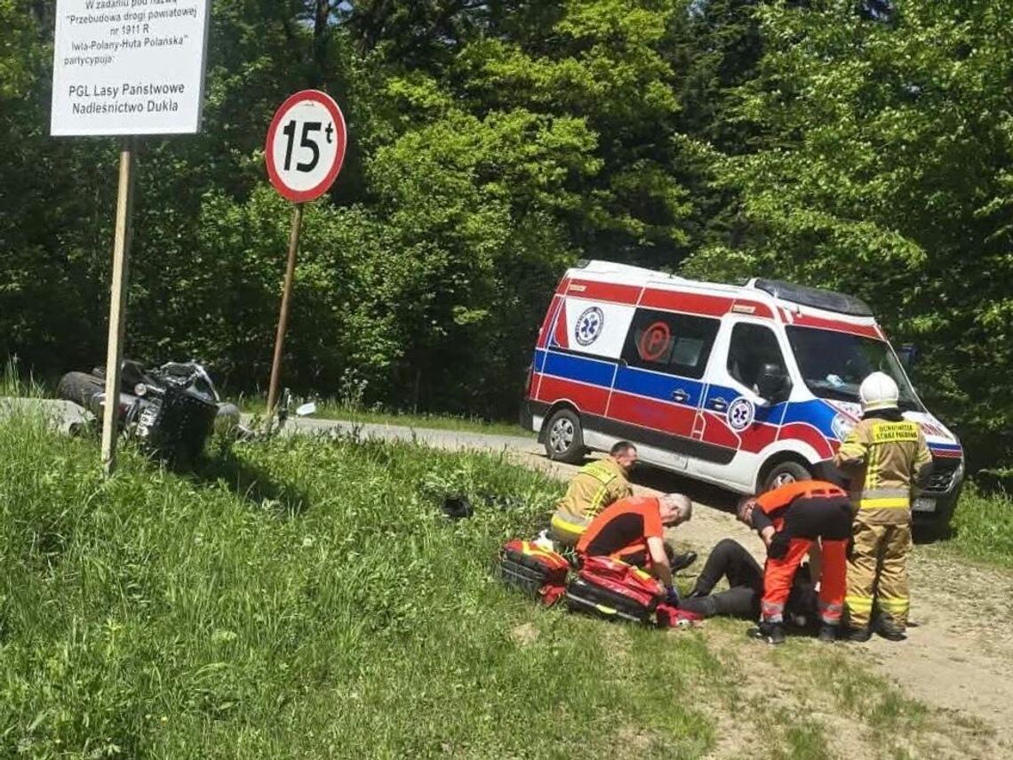 Zderzenie samochodu z motocyklem w Polanach Zderzenie samochodu z motocyklem w Polanach