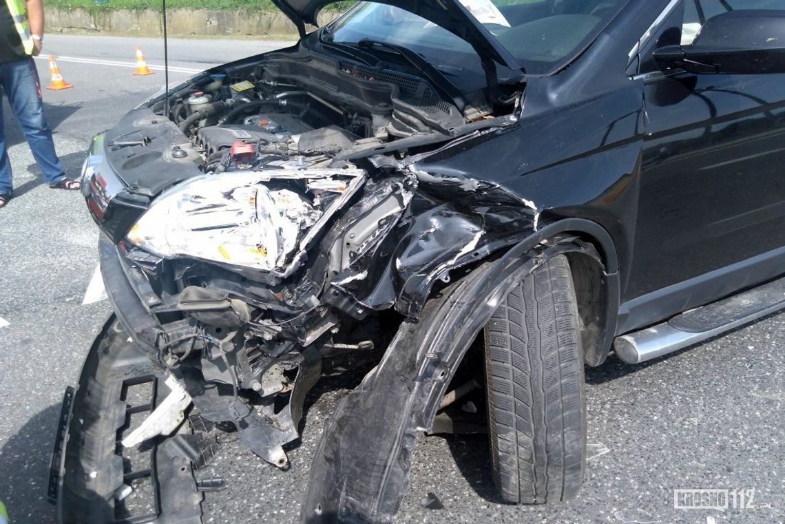 Zderzenie toyoty i hondy na DK19 w Łężanach