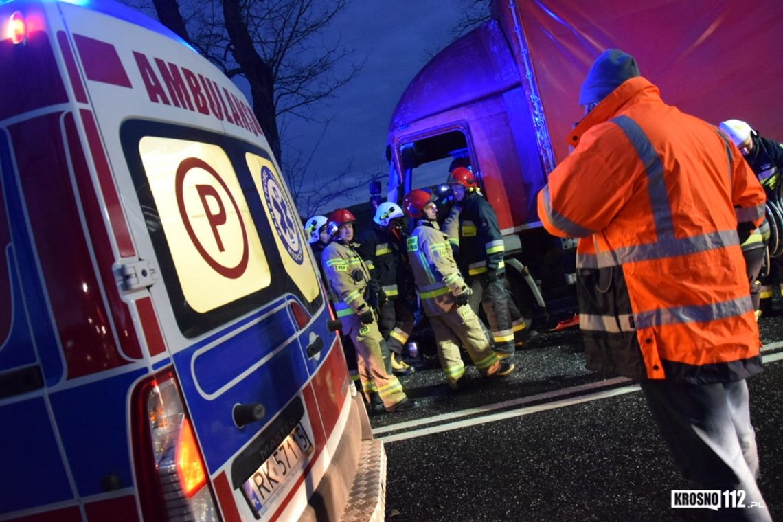 Zderzenie trzech ciężarówek na DK19 w Zboiskach