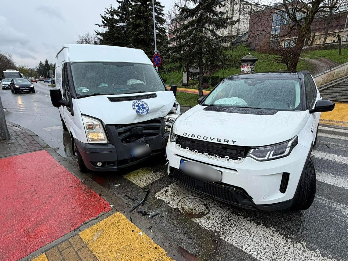 Zderzenie trzech pojazdów na Legionów