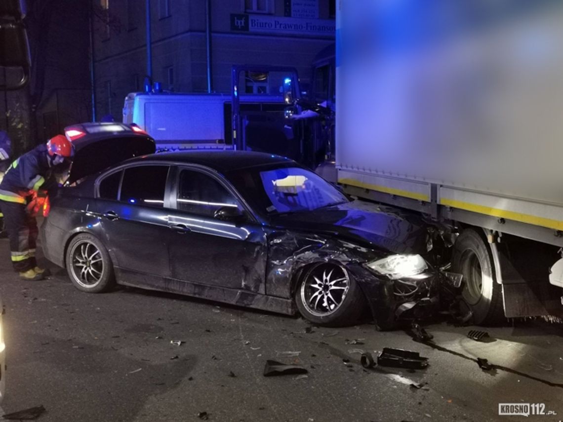 Zderzenie trzech pojazdów na skrzyżowaniu ulic Kolejowej i Tysiąclecia [AKTUALIZACJA]