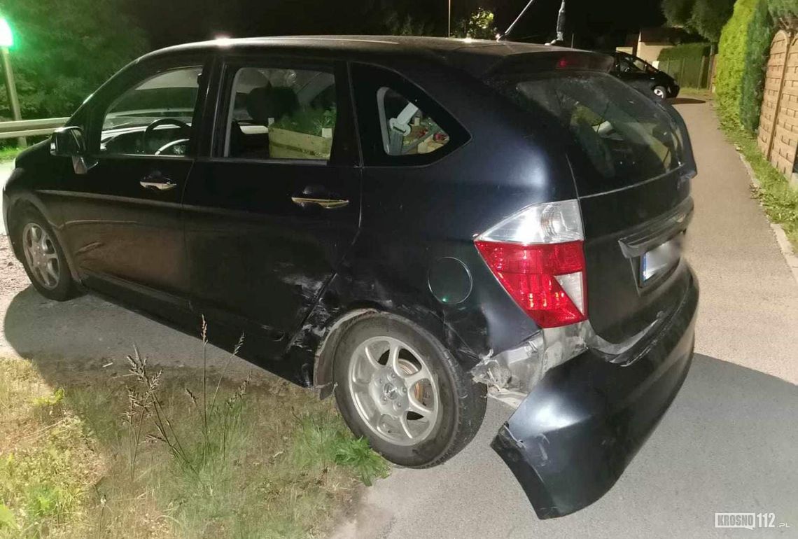 Zderzenie trzech samochodów w Posadzie Górnej. Winny 24-latek w Audi