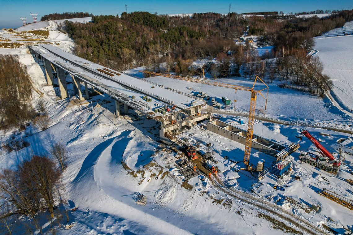 Zimowa mobilizacja na drogach. GDDKiA nie zwalnia tempa