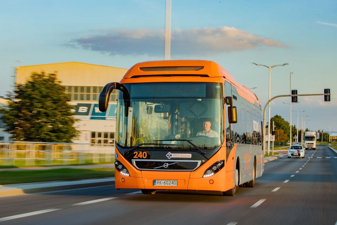 Zmiany w komunikacji miejskiej w Krośnie. Nowa linia C i modyfikacje na liniach E oraz H Zmiany w komunikacji miejskiej w Krośnie. Nowa linia C i modyfikacje na liniach E oraz H