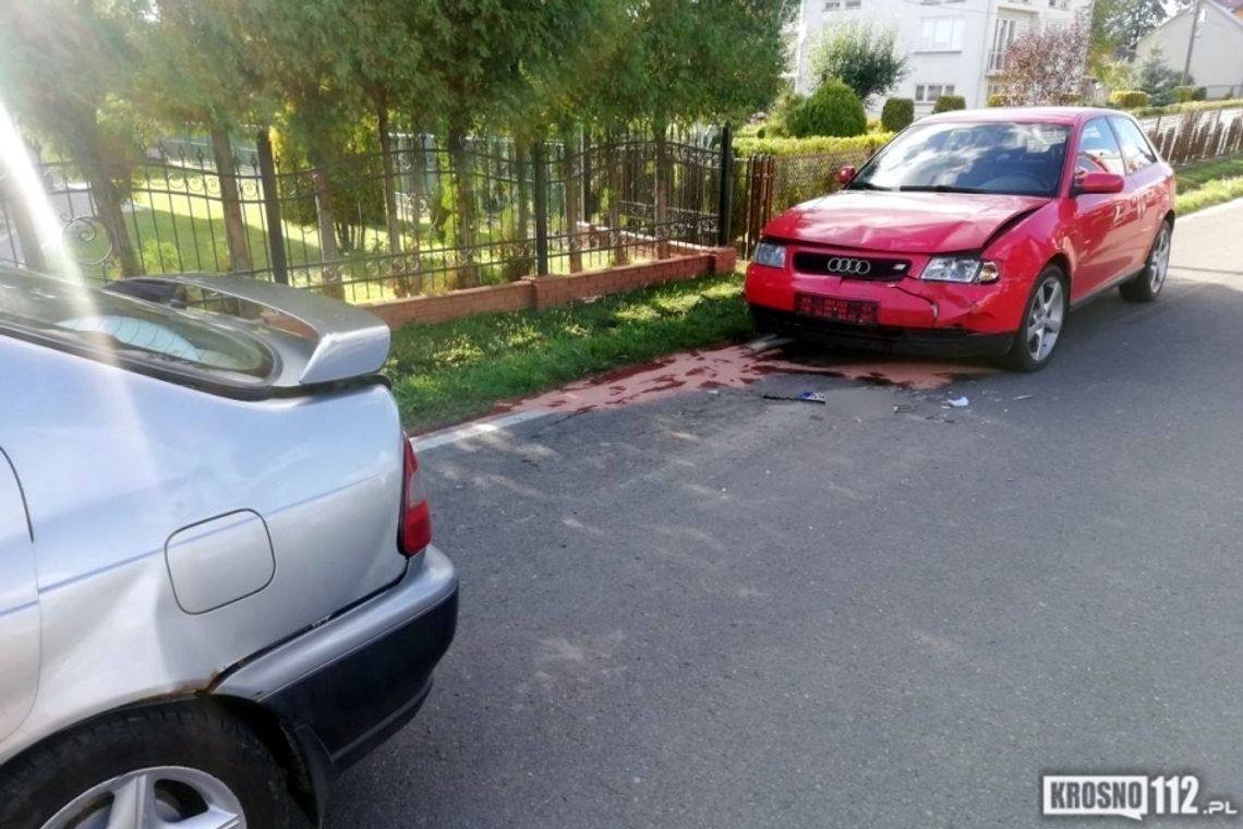 ZRĘCIN: Najechanie na tył pojazdu. Jedna osoba w szpitalu