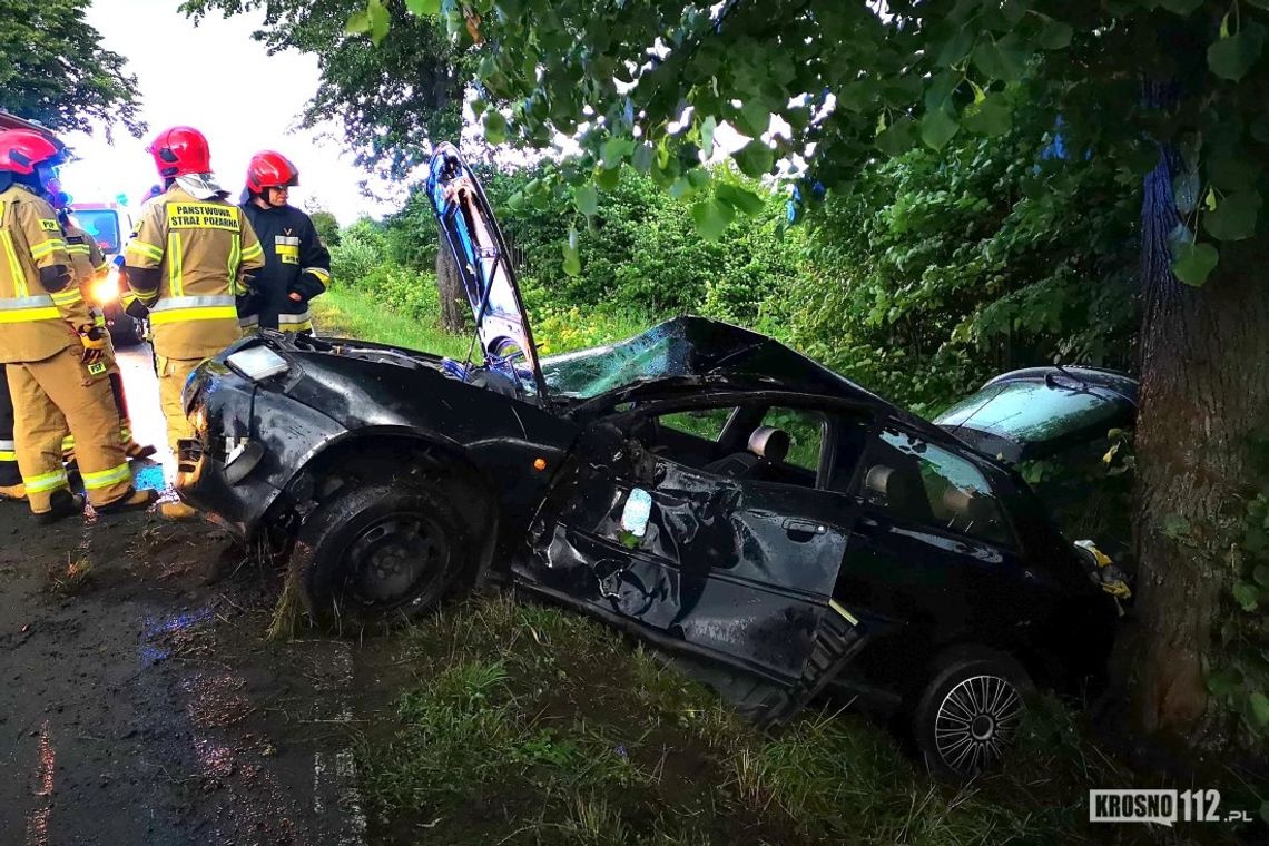 ZRĘCIN: Stracił panowanie nad audi i wjechał w drzewo