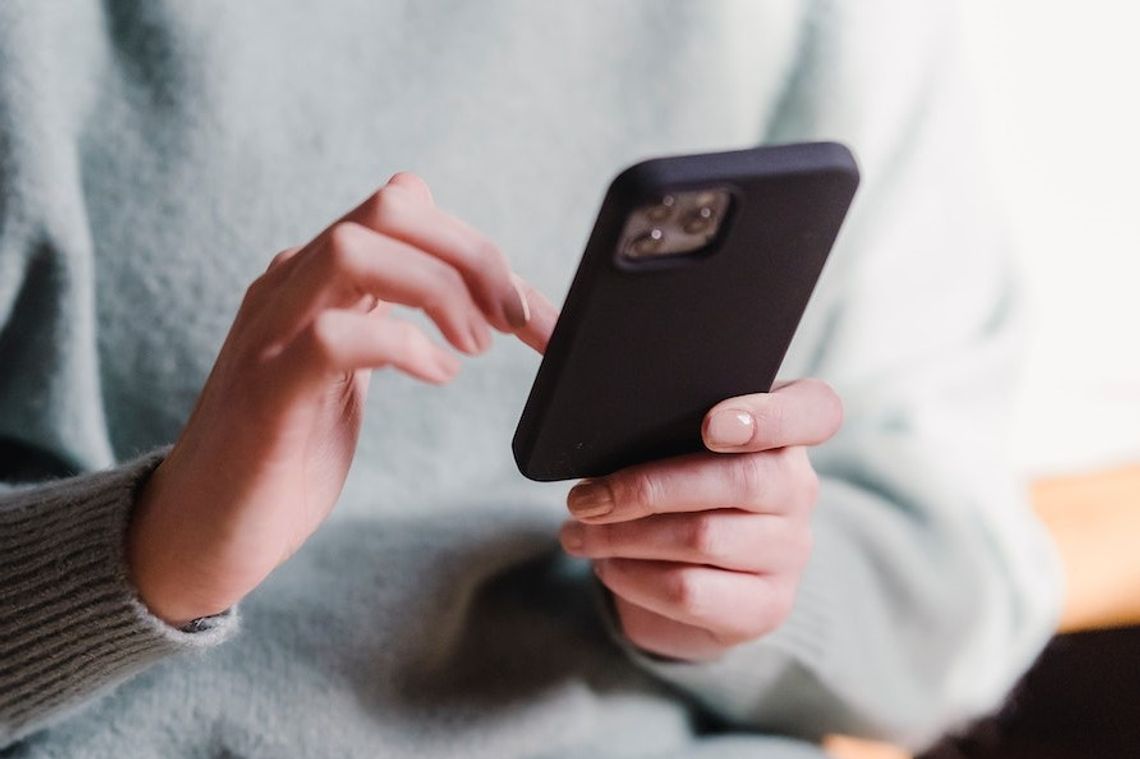 ZUS ostrzega przed SMS-ami od oszustów