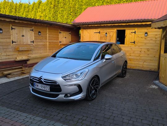 Sprzedam Citroen ds5 2.0 HDi 163km rok produkcji 2011